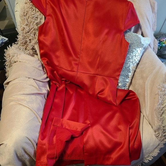 Alex Marie red satin dress - Picture 2 of 5